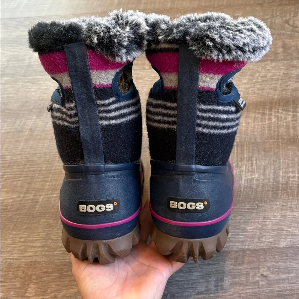 Bogs Arcata Stripe Snow Boot Women’s 6 Navy Wool Blend Waterproof Winter Snow